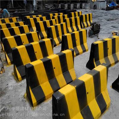 中領(lǐng) 防撞墩 高速隔離墩 價格優(yōu)惠